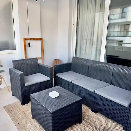 2br Seaview In Prime Location 1 Min From Sea Апартаменты *