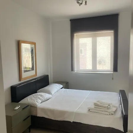 2br Seaview In Prime Location 1 Min From Sea 라르나카