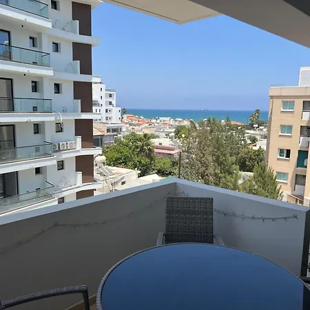 2br Seaview In Prime Location 1 Min From Sea شقة لارنكا