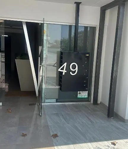 2br Seaview In Prime Location 1 Min From Sea Λάρνακα