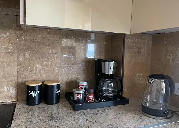 2br Seaview In Prime Location 1 Min From Sea Διαμέρισμα Λάρνακα