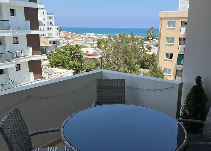 2br Seaview In Prime Location 1 Min From Sea Διαμέρισμα